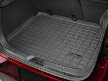 Cargar imagen en el visor de la galería, Cargo Liner WeatherTech para Mazda CX-3 2016 en adelante. Alfombra para el baúl en color negro.