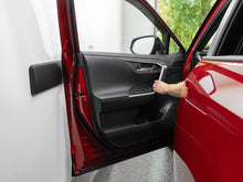 Cargar imagen en el visor de la galería, Protector contra golpes WeatherTech Color Negro