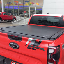 Cargar imagen en el visor de la galería, 60338 Cobertor para vagón de pickup RetraxOne MX para Ford Ranger 2024