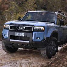 Cargar imagen en el visor de la galería, Alfombra WeatherTech Bandeja FloorLiner HP para Toyota Prado y Lexus GX 2024 en adelante