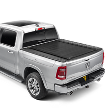 Cargar imagen en el visor de la galería, T-60244 Cobertor para vagón de pickup RetraxOne XR para Dodge Ram Rambox Doble Cabina 2019-2025
