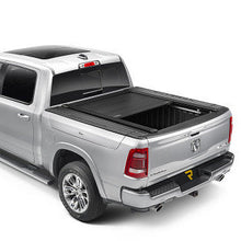 Cargar imagen en el visor de la galería, T-60244 Cobertor para vagón de pickup RetraxOne XR para Dodge Ram Rambox Doble Cabina 2019-2025