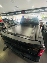 Cargar imagen en el visor de la galería, Cobertor retráctil para Dodge Ram con Rambox