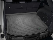 Cargar imagen en el visor de la galería, Alfombra WeatherTech para Jeep Grand Cherokee 2011+ Cargo Liner para el baúl en color negro.