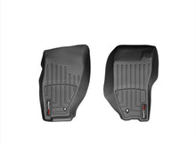 Cargar imagen en el visor de la galería, Alfombra WeatherTech para Jeep Liberty 2008-12 Kit con FloorLiner 1ra y 2da fila en color negro - Pro Performance