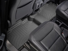 Cargar imagen en el visor de la galería, Alfombra WeatherTech FloorLiner para Ford Explorer 2021 (7 pasajeros) en color negro