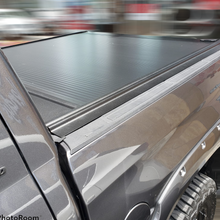 Cargar imagen en el visor de la galería, Cobertor para vagón de pickup RetraxOne MX para Toyota Tundra 5.7 pulg