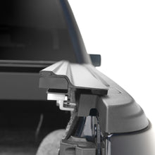 Cargar imagen en el visor de la galería, 60373 Cobertor para vagón de pickup RetraxOne MX para Ford F150/Dodge Ram Doble Cabina - Pro Performance