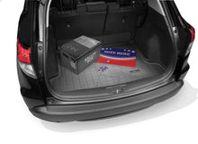 Cargar imagen en el visor de la galería, Alfombra WeatherTech para Lexus UX y UX Hibrido 2019-2023 Cargo Liner para el baúl en color negro.