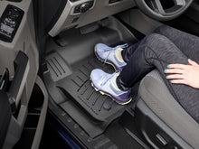 Cargar imagen en el visor de la galería, Alfombra WeatherTech HP Bandeja FloorLiner para Chevrolet Silverado 2019-2022