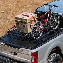 Cargar imagen en el visor de la galería, T-60132 Cobertor para vagón de pickup RetraxOne XR para Toyota Hilux Revo Doble Cabina - Pro Performance