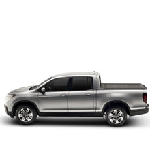 Cargar imagen en el visor de la galería, 60502 Cobertor para vagón de pickup RetraxOne MX para Honda Ridgeline 2017+