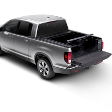 Cargar imagen en el visor de la galería, 60502 Cobertor para vagón de pickup RetraxOne MX para Honda Ridgeline 2017+