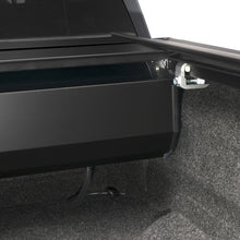 Cargar imagen en el visor de la galería, 60502 Cobertor para vagón de pickup RetraxOne MX para Honda Ridgeline 2017+