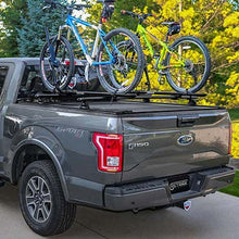 Cargar imagen en el visor de la galería, T-60121 Cobertor para vagón de pickup RetraxOne XR para VW Amarok Doble Cabina - Pro Performance