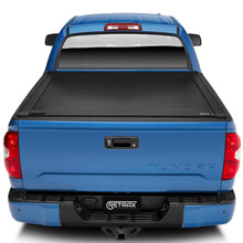 Cargar imagen en el visor de la galería, Cobertor para vagón de pickup RetraxOne XR para Toyota Tundra 5.7 pulg.