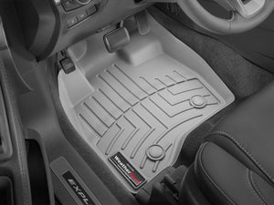 Alfombra WeatherTech FloorLiner para Ford Expedition 2021 en adelante en color negro.