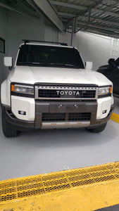 Alfombra WeatherTech para Toyota Prado año 2025. Cargo Liner para el baúl en color negro.