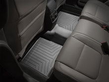 Cargar imagen en el visor de la galería, Alfombra WeatherTech FloorLiner para Ford Explorer 2017 en adelante en color negro.
