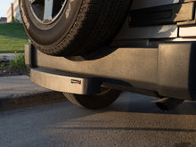 Cargar imagen en el visor de la galería, Bumpstep XL de Weathertech Protector para defensa trasera
