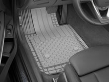 Cargar imagen en el visor de la galería, Alfombra Universal WeatherTech. Kit con 1ra y 2da fila corrida.
