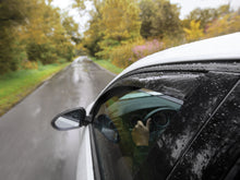 Cargar imagen en el visor de la galería, Bota agua WeatherTech para Ford Explorer 2011 (4 PZS) deflectores viseras
