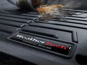 Alfombra WeatherTech para Lexus UX y UX Hibrido 2019-2023 Kit con FloorLiner 1ra y 2da fila en color negro.
