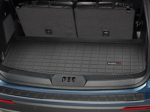Alfombra WeatherTech para Ford Explorer 2021 Cargo Liner para el baúl en color negro.
