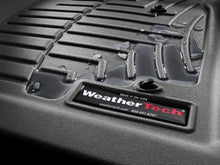 Cargar imagen en el visor de la galería, Alfombra WeatherTech Bandeja FloorLiner para BMW serie 3 color negro  2012-2018

