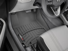 Cargar imagen en el visor de la galería, Alfombra WeatherTech Bandeja FloorLiner para Hyundai Venue 2022 en adelante.
