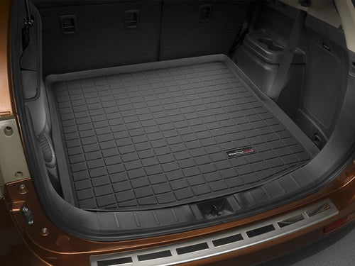 Alfombra WeatherTech para Mitsubishi Outlander 2023-2024 Incluye Cargo Liner para el baul en color negro. - Pro Performance