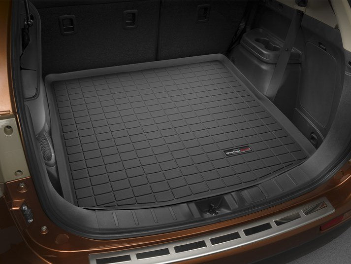 Alfombra WeatherTech para Mitsubishi Outlander 2014-2021 Incluye Cargo Liner para el baul en color negro.