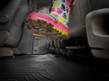 Cargar imagen en el visor de la galería, Alfombra WeatherTech FloorLiner Bandeja para Toyota Tundra CrewMax 2014 en adelante
